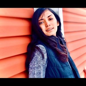 Meet your Posher, Diya